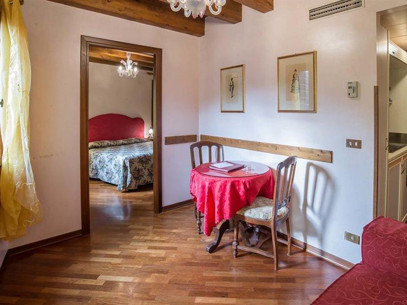 Hotel Piccola Fenice เวนิส ภายนอก รูปภาพ