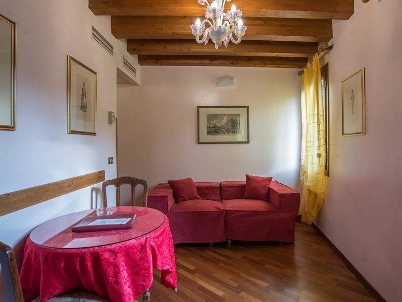 Hotel Piccola Fenice เวนิส ภายนอก รูปภาพ