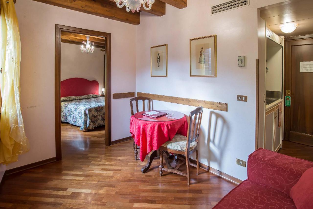 Hotel Piccola Fenice เวนิส ภายนอก รูปภาพ